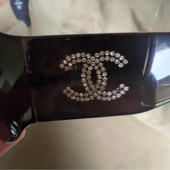 Chanel Sun Glasses 6008-B - Picture 5 of 8